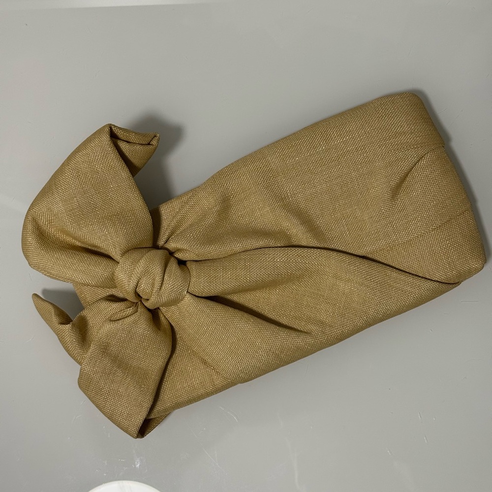 Vintage Valentino Garavani Bow Clutch